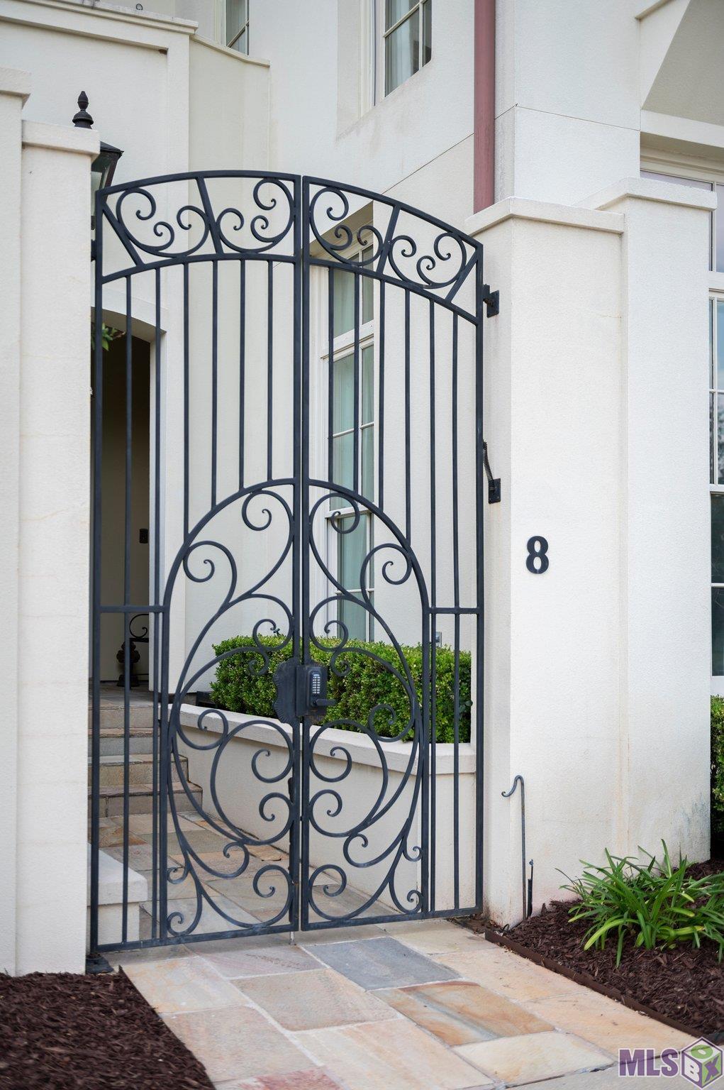 8 Country Club Place Baton Rouge, LA 70809 - Photo 16 of 60