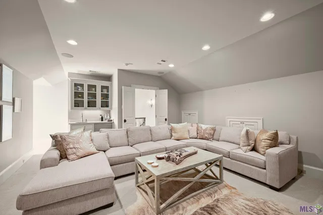 $1,585,000 | Undisclosed Address, Baton Rouge, LA 70809