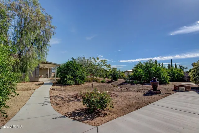 $1,600 | 6012 West Grovers Avenue, Unit B, Glendale, AZ 85308