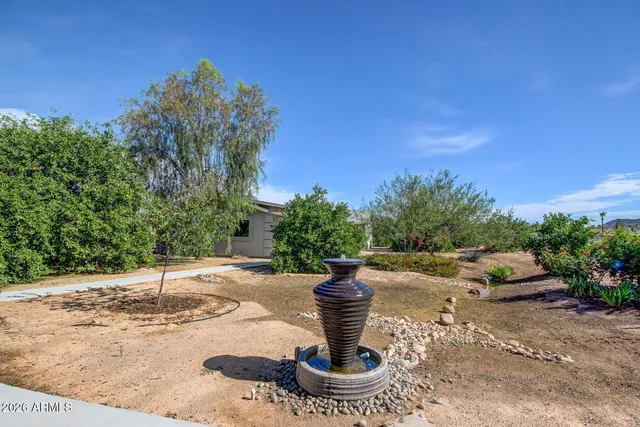 $1,600 | 6012 West Grovers Avenue, Unit B, Glendale, AZ 85308