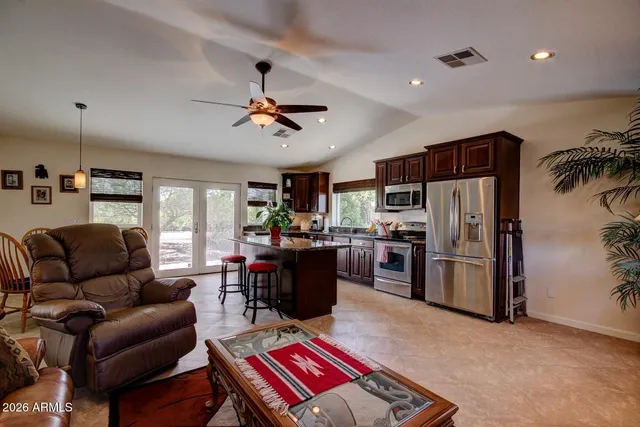 $1,600 | 6012 West Grovers Avenue, Unit B, Glendale, AZ 85308