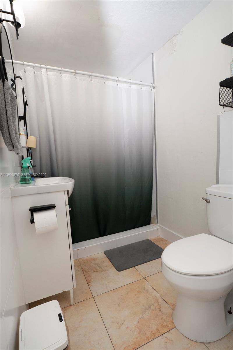 111 Southwest 31st Court Miami, FL 33135 - Photo 6 of 24