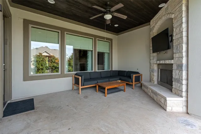 $3,600 | 201 Barefoot Park Lane, Georgetown, TX 78628