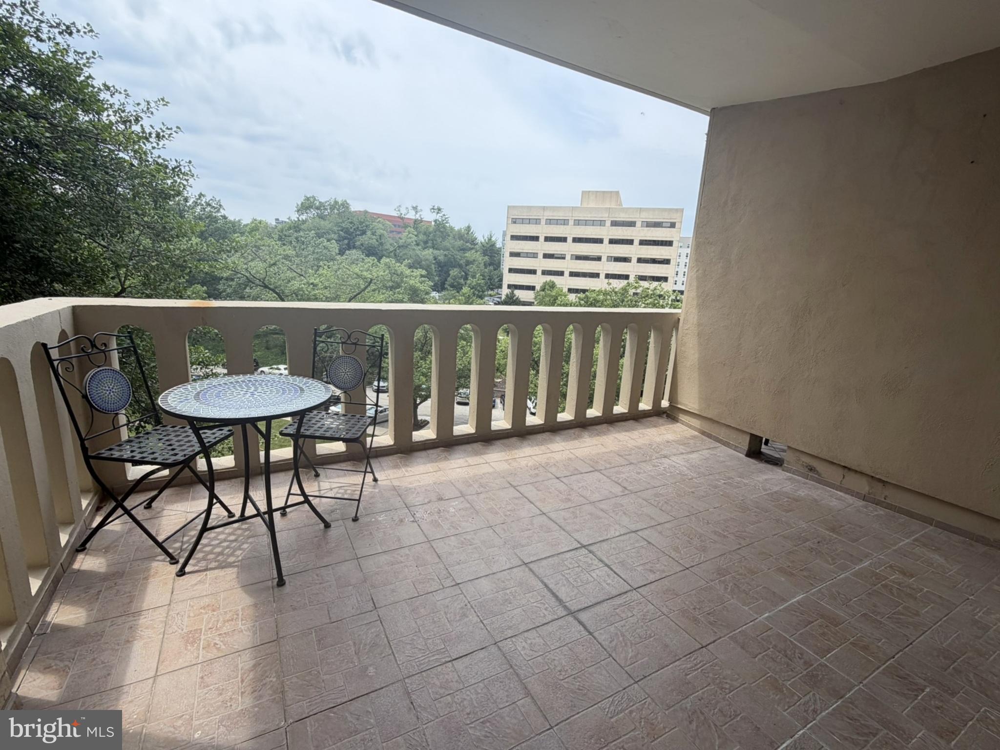 191 Presidential Boulevard, Unit R524 Bala Cynwyd, PA 19004 - Photo 21 of 28 Spacious tiled balcony facing front of building