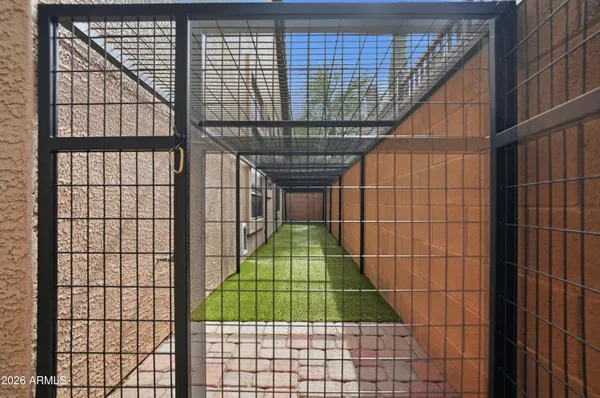 a view of entryway with a wooden deck