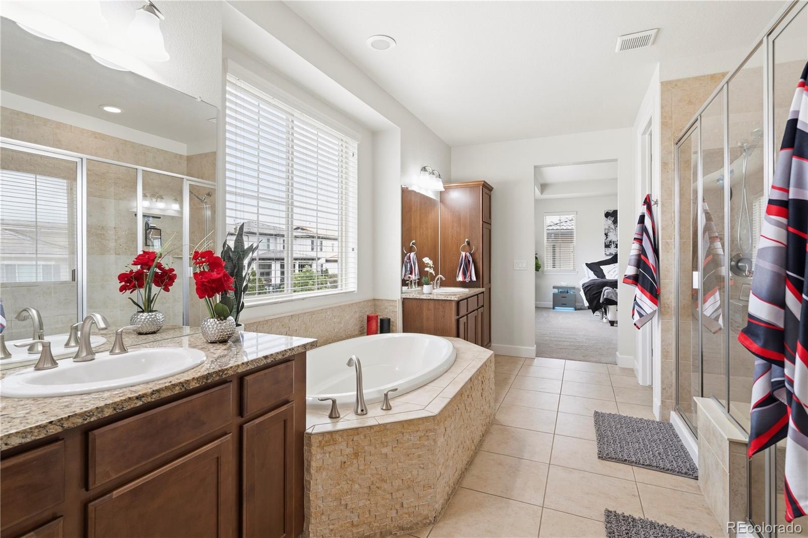 10629 Ladera Point Lone Tree, CO 80124 - Photo 32 of 49