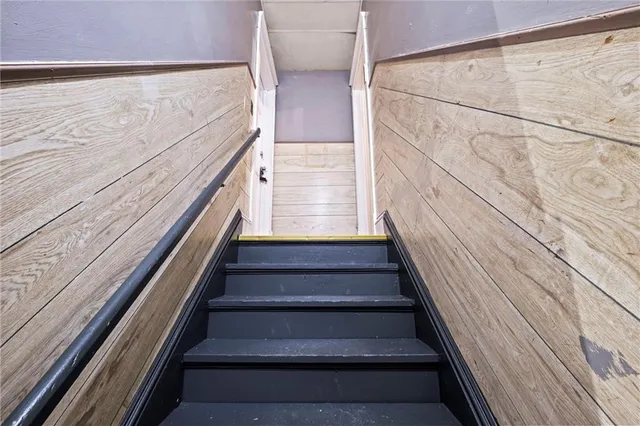 $480,000 | 306 Spruce Avenue, Kansas City, MO 64124