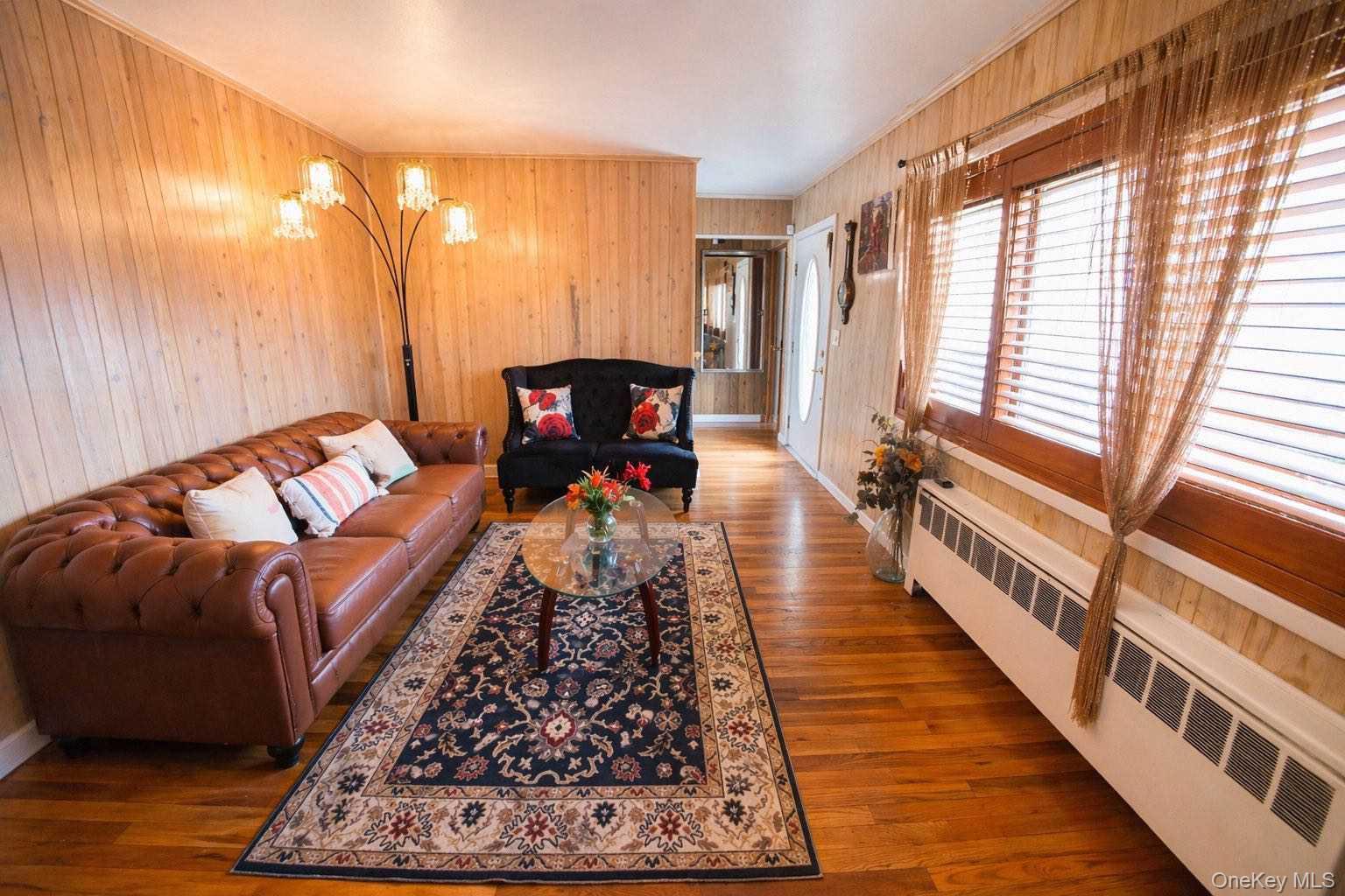 65 Cheshire Road Bethpage, NY 11714 - Photo 8 of 28