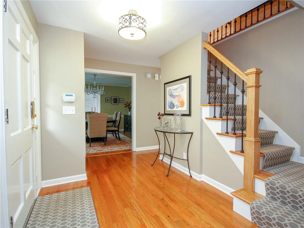 752 Scrubgrass Road Pittsburgh, PA 15243 - Photo 3 of 25 Gallery Image 3