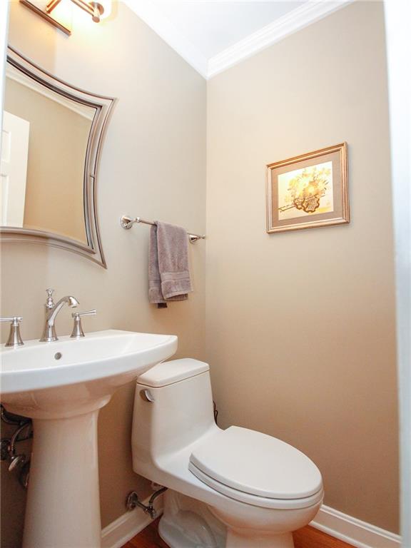 752 Scrubgrass Road Pittsburgh, PA 15243 - Photo 8 of 25 Gallery Image 8