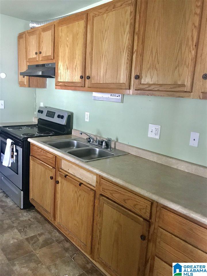 905 21st Street Southwest Birmingham, AL 35211 - Photo 12 of 18