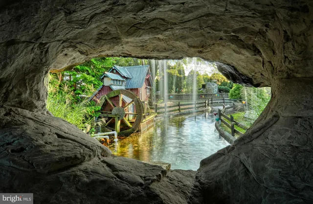 $429,900 | 2764 Fairway Drive, Unit 2764, York, PA 17402