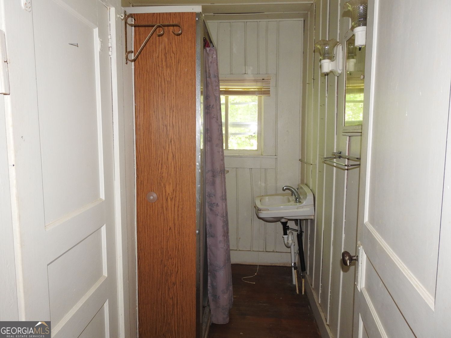 333 Lickskillet Road Epworth, GA 30541 - Photo 26 of 38 a bathroom with a shower