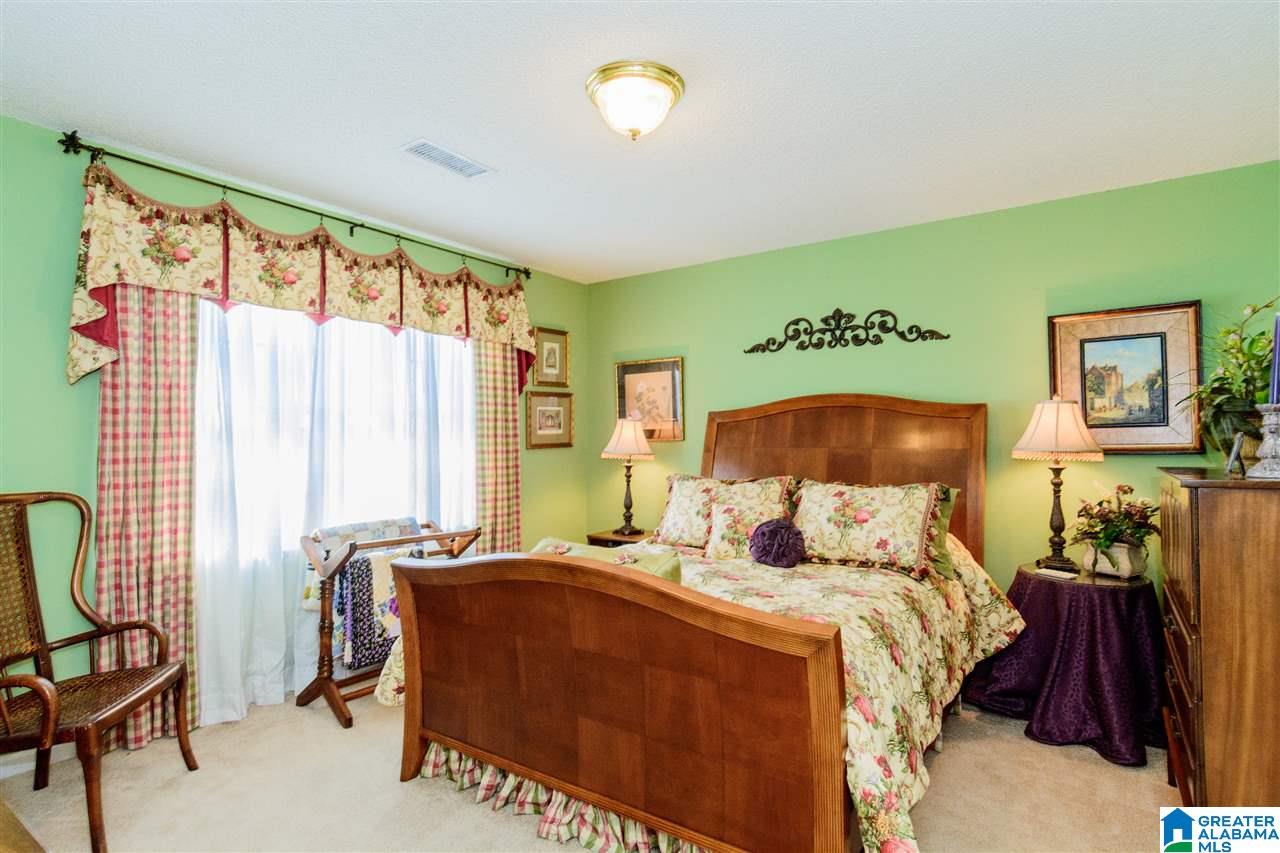 102 Colonial Circle Alabaster, AL 35007 - Photo 26 of 36