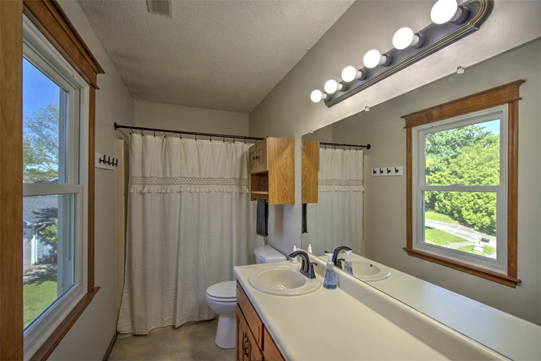 1029 Columbia Drive Decatur, IL 62522 - Photo 25 of 47