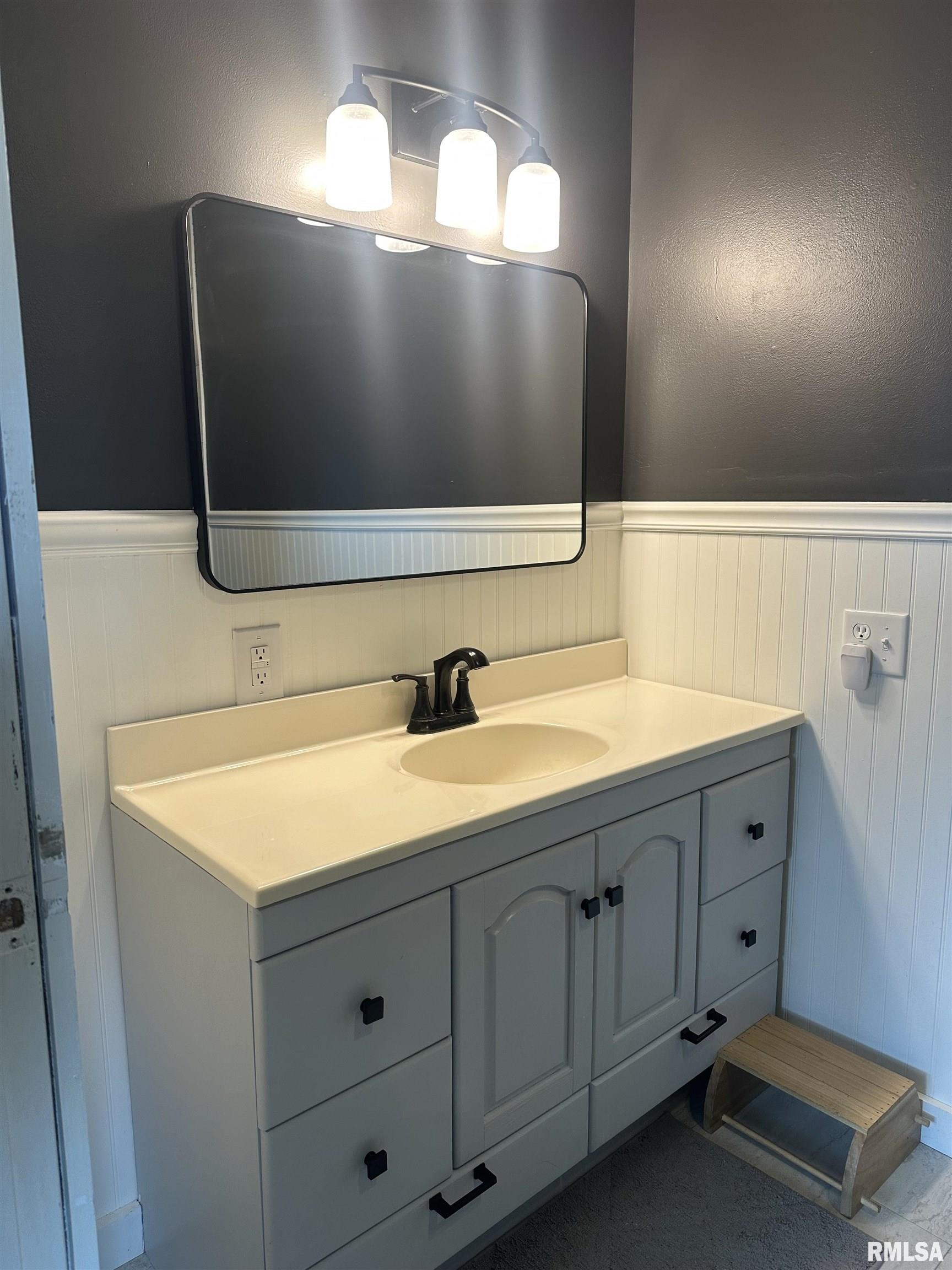 405 Prairie Mills Road Golden, IL 62339 - Photo 12 of 25