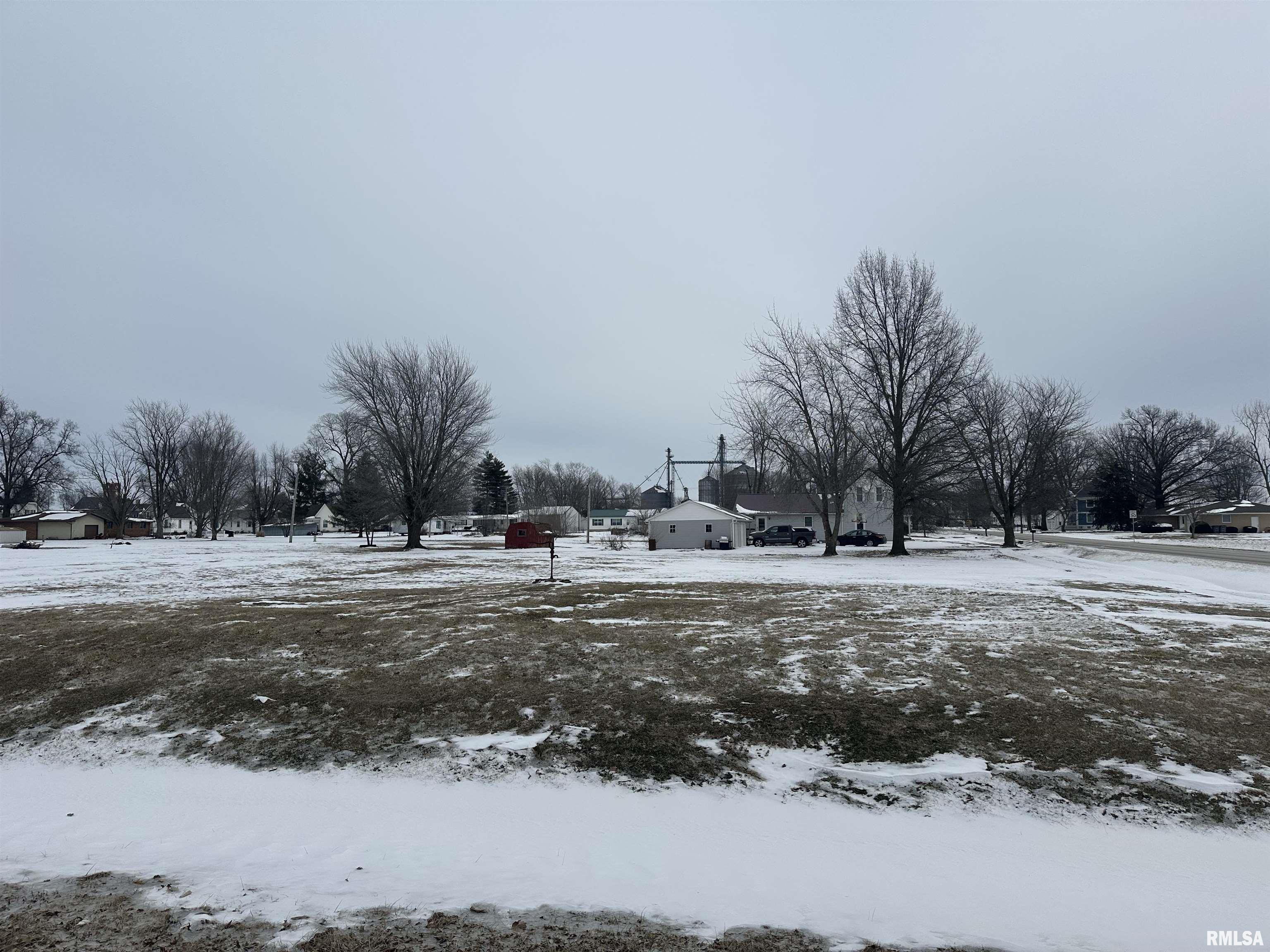 405 Prairie Mills Road Golden, IL 62339 - Photo 2 of 25