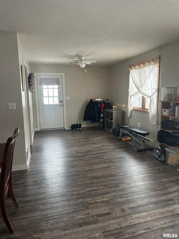 $172,500 | 405 Prairie Mills Road, Golden, IL 62339