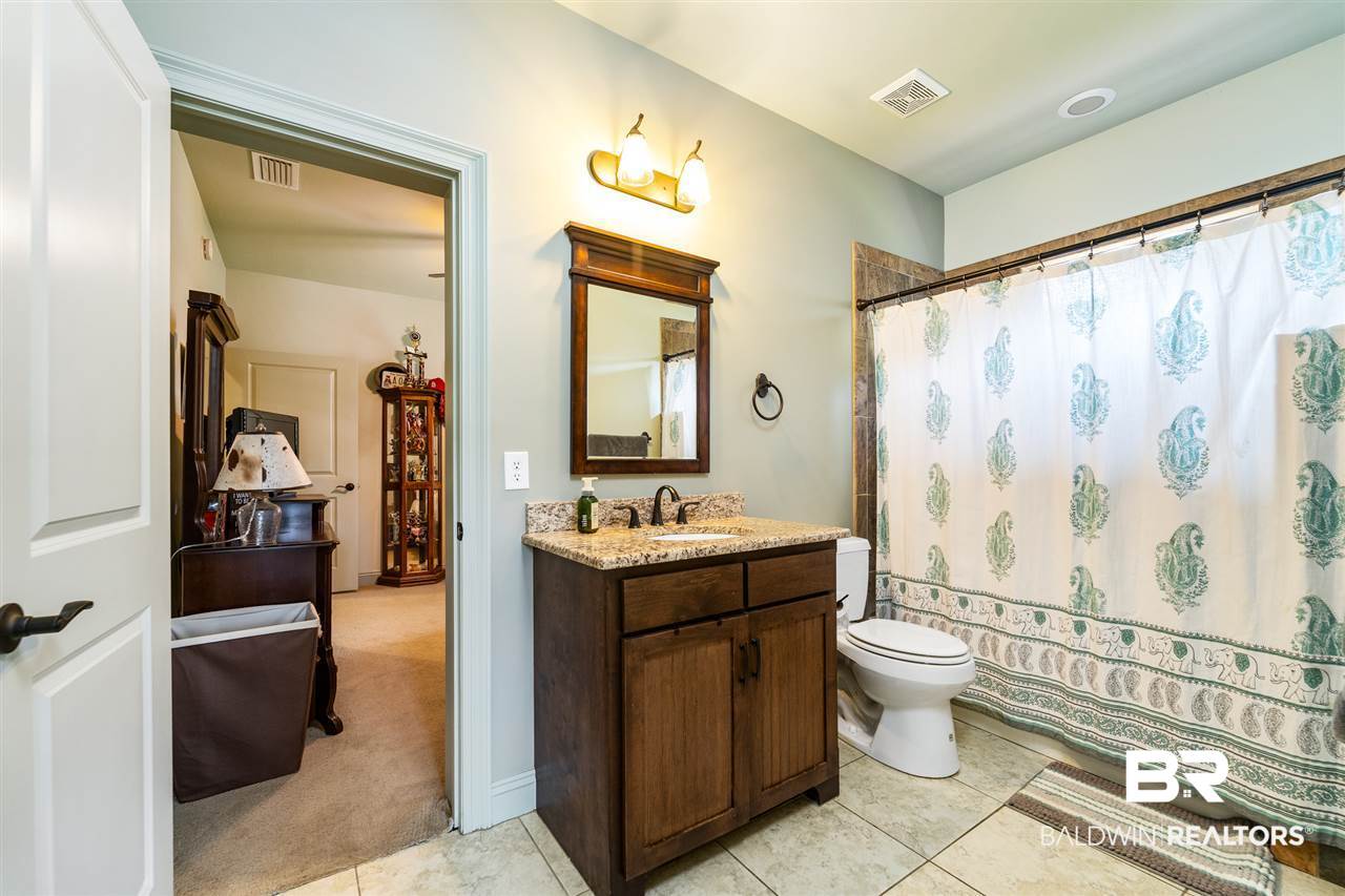 6307 Garrison Drive Daphne, AL 36527 - Photo 17 of 23 Jack n Jill Bath