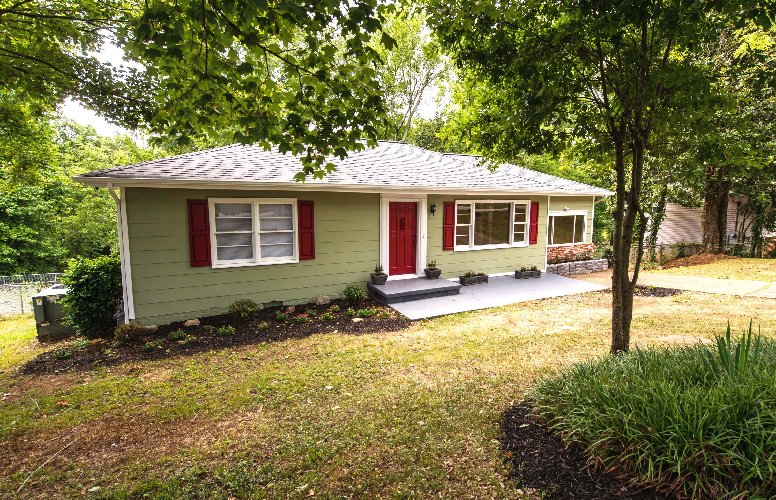 2444 Hamill Road Hixson, TN 37343 - Photo 2 of 24 front house