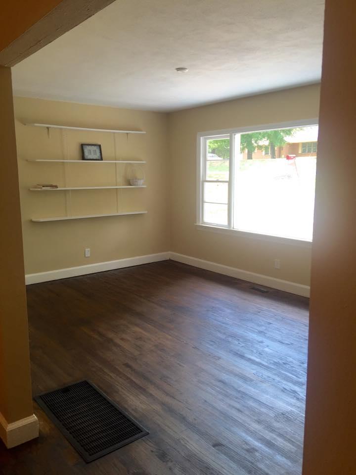 2444 Hamill Road Hixson, TN 37343 - Photo 7 of 24 living room