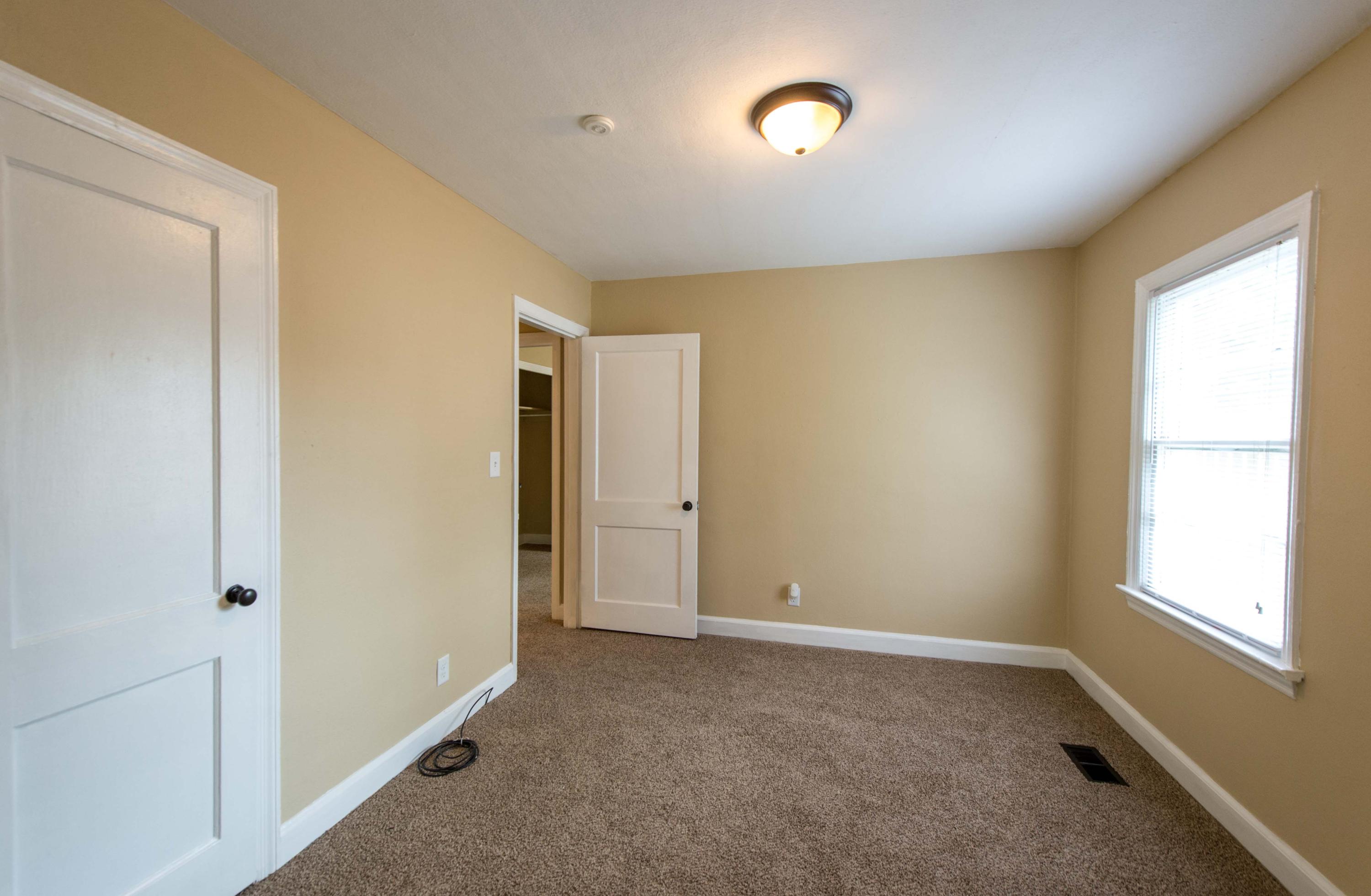 2444 Hamill Road Hixson, TN 37343 - Photo 10 of 24 bed 1