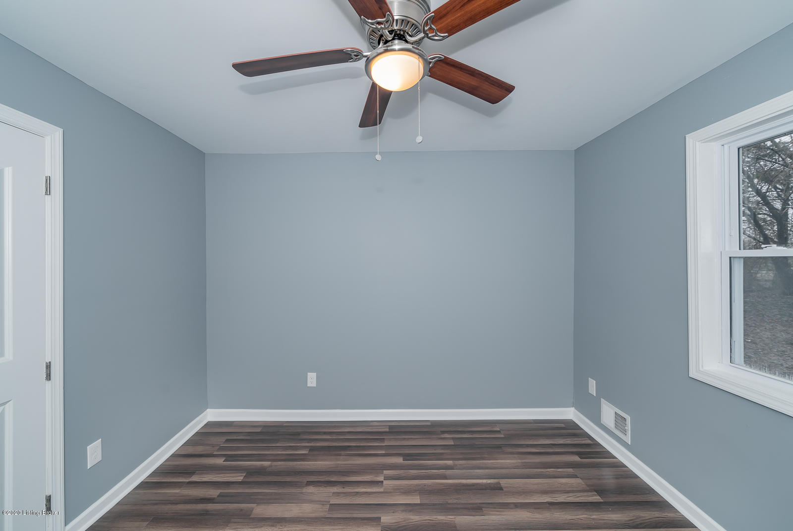 5413 Rayburn Road Louisville, KY 40272 - Photo 12 of 29 5413 Rayburn Rd L-18