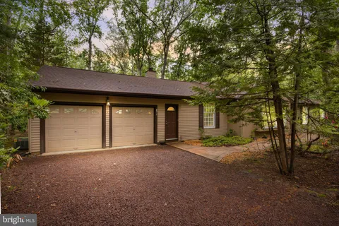 $665,000 | 39 Thunderhead Drive, Medford, NJ 08055