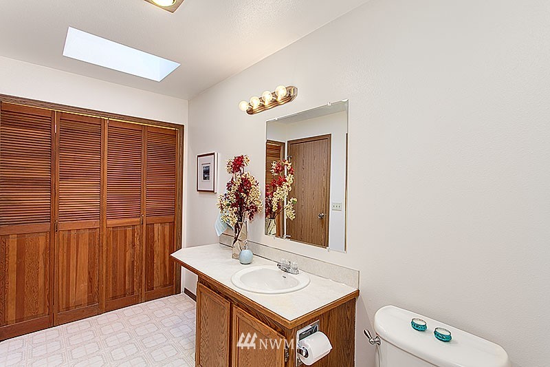 327 161st Place Southeast Bothell, WA 98012 - Photo 14 of 25