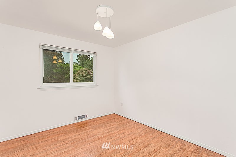 327 161st Place Southeast Bothell, WA 98012 - Photo 18 of 25