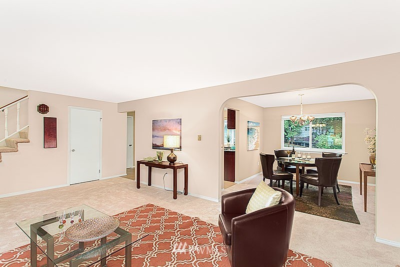 327 161st Place Southeast Bothell, WA 98012 - Photo 4 of 25