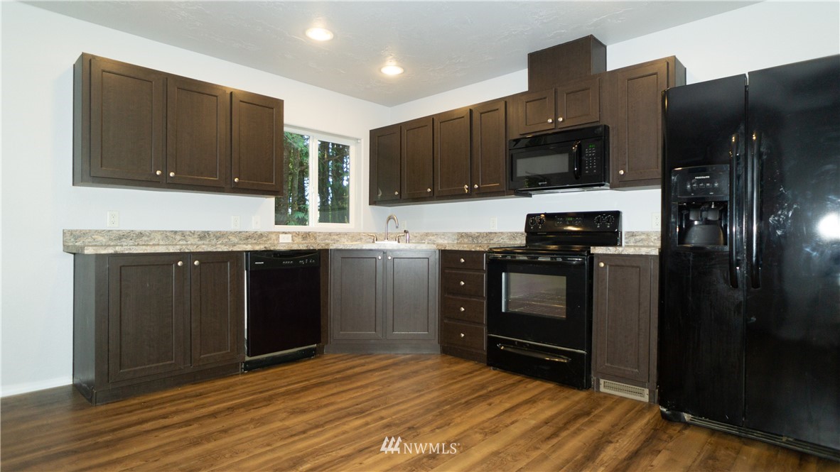 2164 Ocean Beach Road Copalis Crossing, WA 98536 - Photo 8 of 28 Gallery Image 8