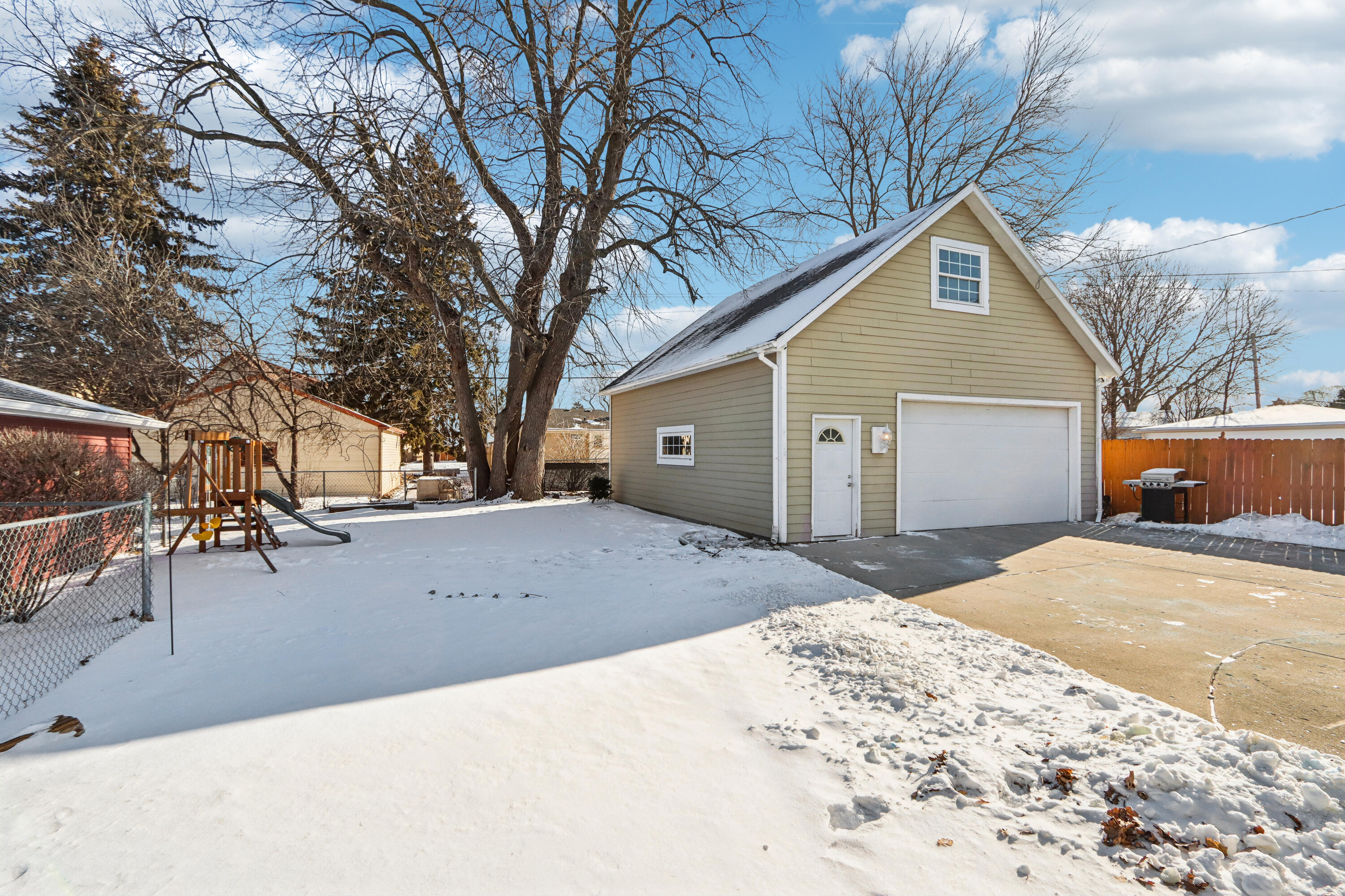 3348 South 73rd Street Milwaukee, WI 53219 - Photo 35 of 41 Huge Garage