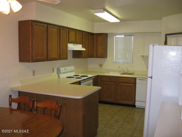 3690 North Country Club Road, Unit 1025 Tucson, AZ 85716 - Photo 8 of 20