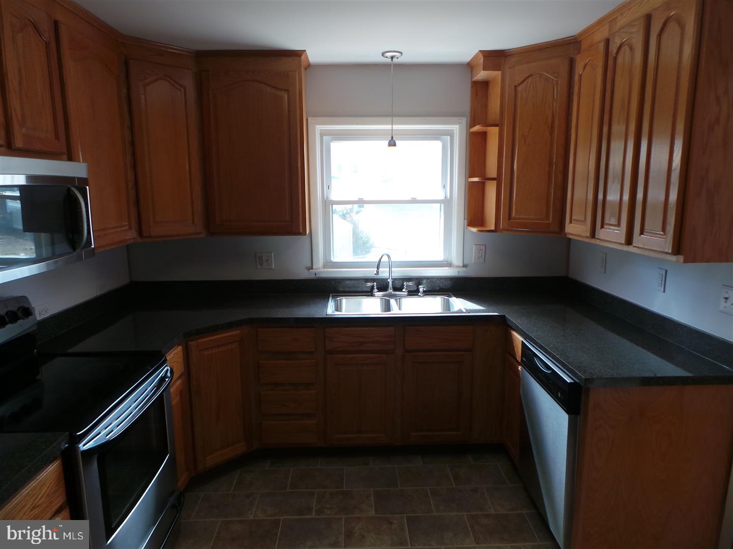 1785 Baldwin Road Cherry Hill, NJ 08003 - Photo 3 of 25