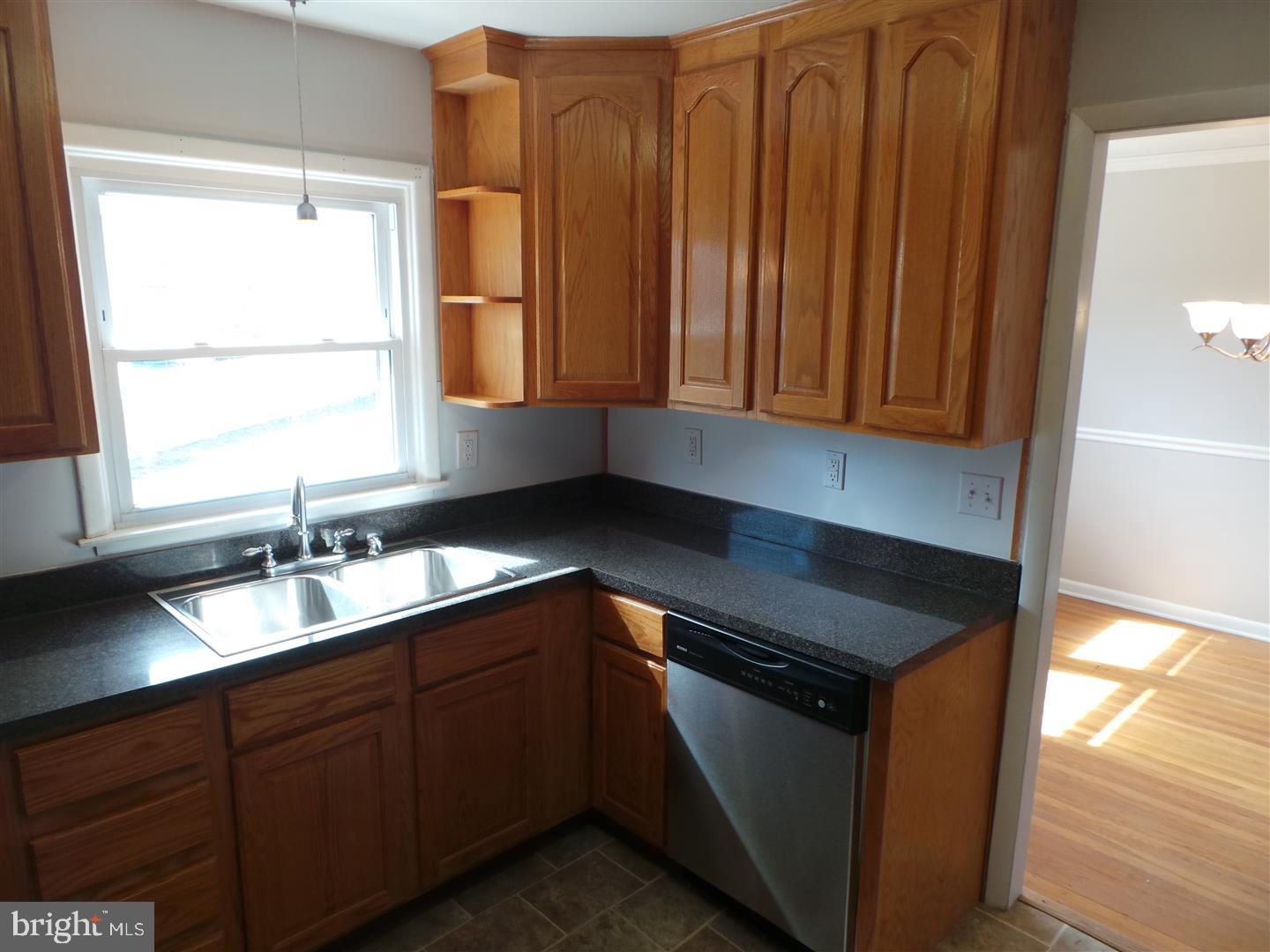 1785 Baldwin Road Cherry Hill, NJ 08003 - Photo 4 of 25