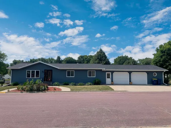 $259,500 | 401 Wilson Street, Springfield, MN 56087