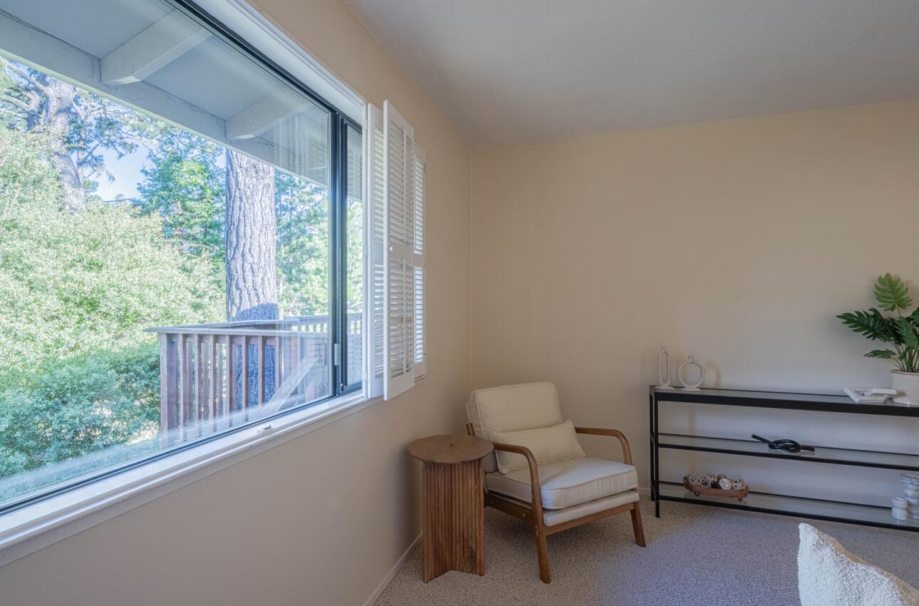33 Country Club Gate Pacific Grove, CA 93950 - Photo 27 of 40 a living room with furniture and a window