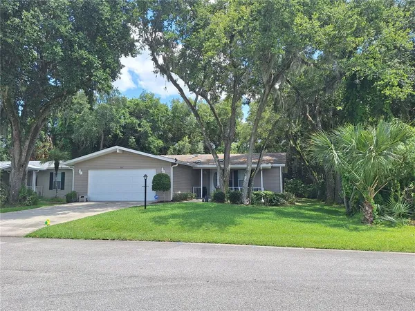 $2,200 | 301 Water Landing Drive, Oak Hill, FL 32759