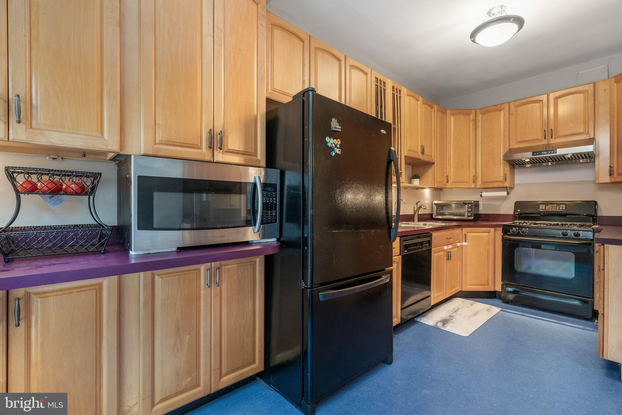 4219 Wickford Road Baltimore, MD 21210 - Photo 11 of 42 Lots of Counter Space