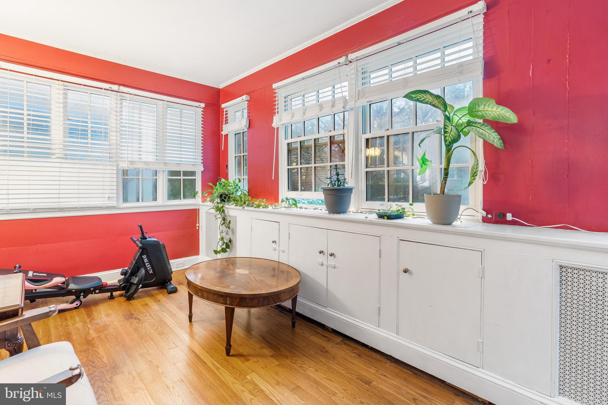 4219 Wickford Road Baltimore, MD 21210 - Photo 14 of 42 Bright and Airy