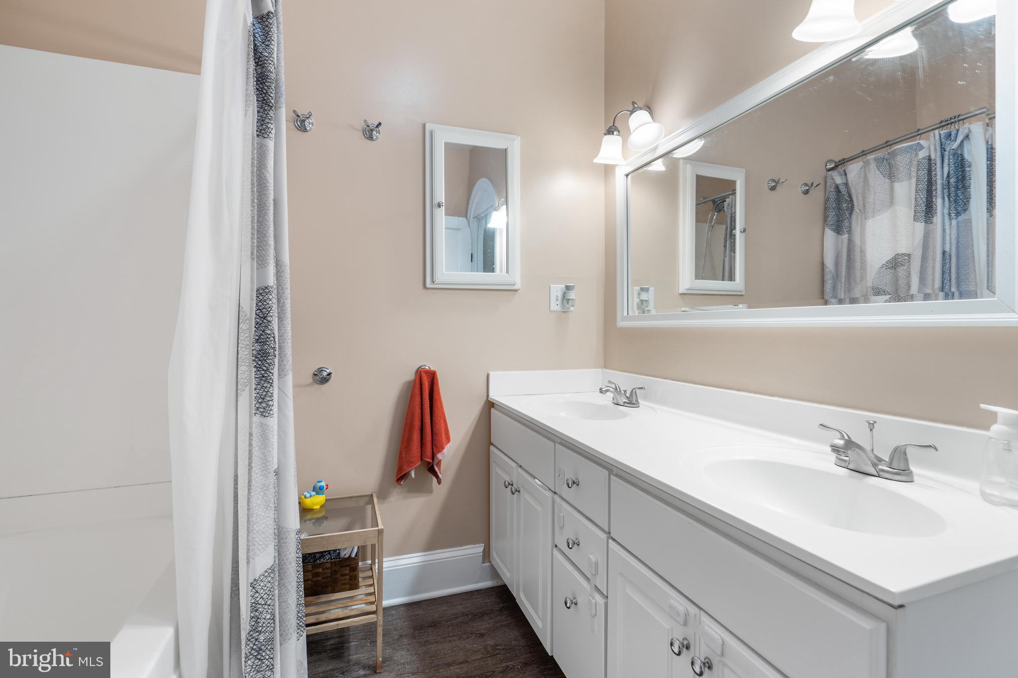 4219 Wickford Road Baltimore, MD 21210 - Photo 22 of 42 Glamorous Bathroom