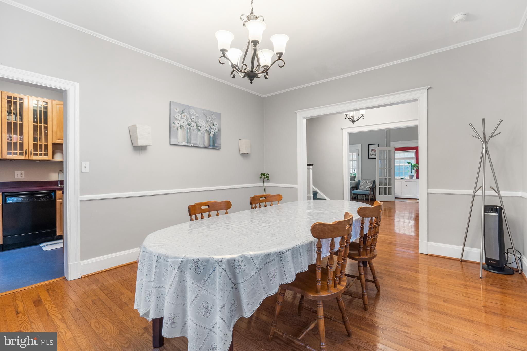 4219 Wickford Road Baltimore, MD 21210 - Photo 7 of 42 Host Your Holidays Here!