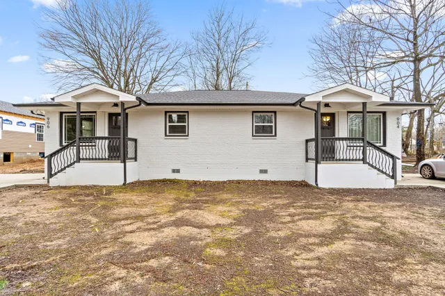 $1,050 | 906 Richardson Street, Clarksville, TN 37040