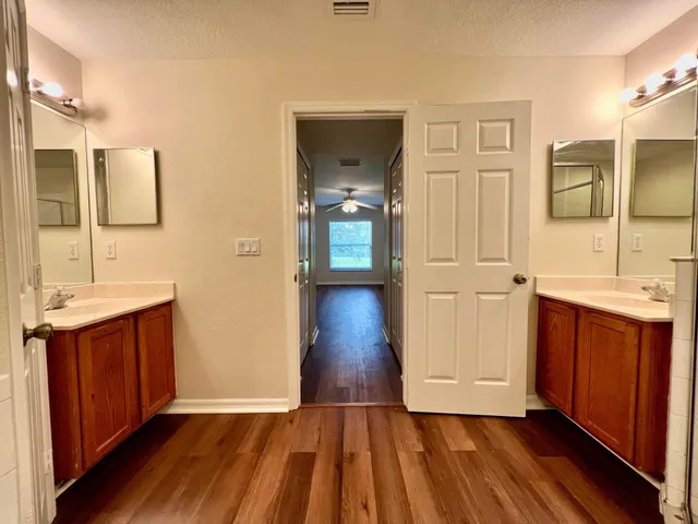 $2,475 | 532 Southwest Kabot Avenue, Port St. Lucie, FL 34953