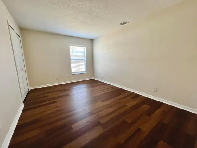 $2,475 | 532 Southwest Kabot Avenue, Port St. Lucie, FL 34953