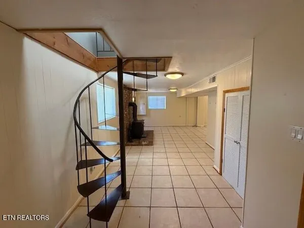 $1,800 | 120 Culver Road, Oak Ridge, TN 37830