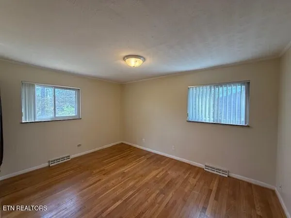 $1,800 | 120 Culver Road, Oak Ridge, TN 37830