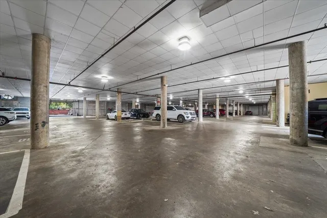 $279,900 | 648 Riverside Drive, Unit 207, Memphis, TN 38103