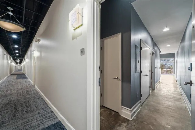 $279,900 | 648 Riverside Drive, Unit 207, Memphis, TN 38103